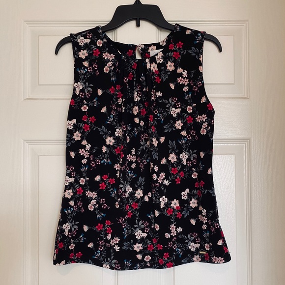 Calvin Klein Tops - Calvin Klein Printed Pleated Neck Top Sizes M
